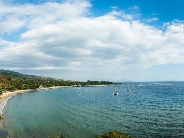  spiaggia di Senggigi