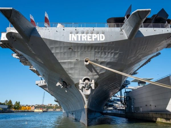 visitare l'Intrepid Sea, Air, & Space Museum