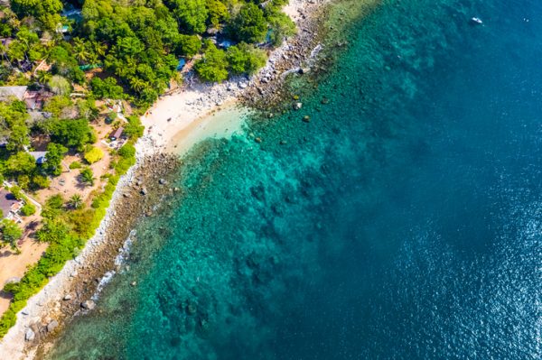 La-spiaggia-di-Ao-Sane-Beach-consigliata-e-famosa-per-lo-snorkeling
