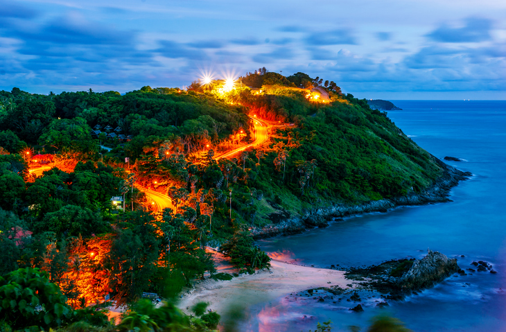 Scoprire-le-piu-belle-spiagge-di-Phuket-in-Thailandia-nellOceano-Indiano