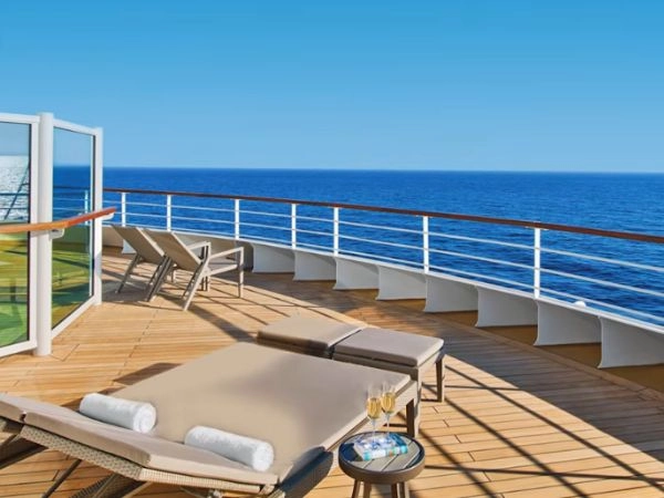 A bordo delle navi Seabourn il lusso si fonde con il comfort
