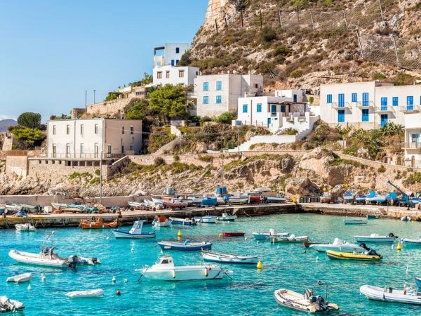 visitare l'isola di Levanzo vacanze a Favignana