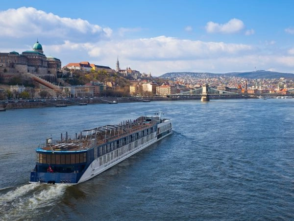 Budapest tra architetture neoclassiche e rinascimentali ritroverai l'essenza di questa perla danubiana