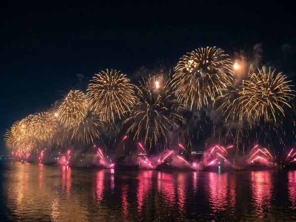 Celebrazioni di Capodanno in Brasile con fuochi d’artificio
