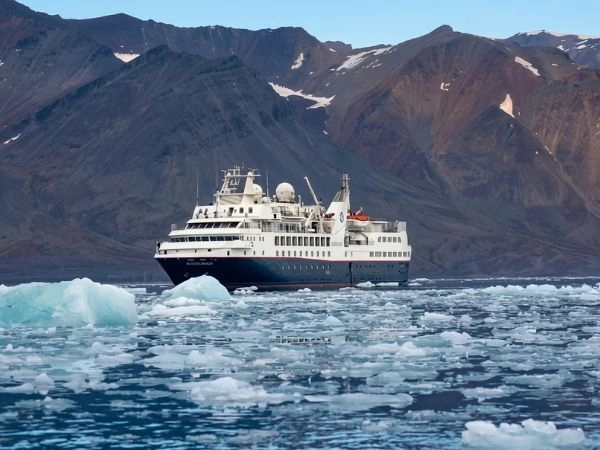 Navigare con Silversea Expeditions tra destinazioni remote e natura selvaggia