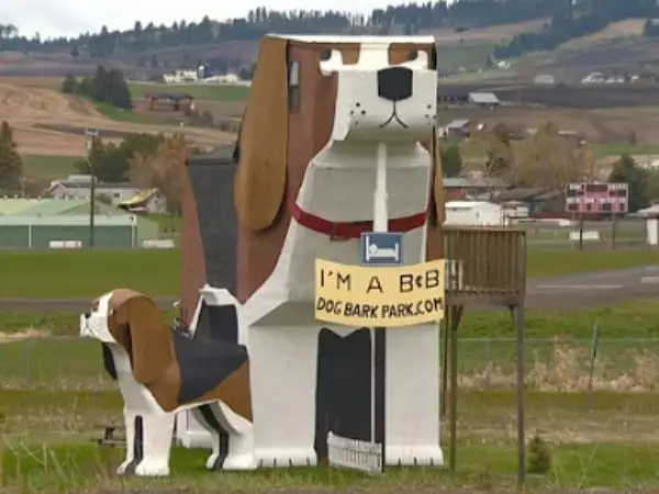 Dog Bark Park Inn