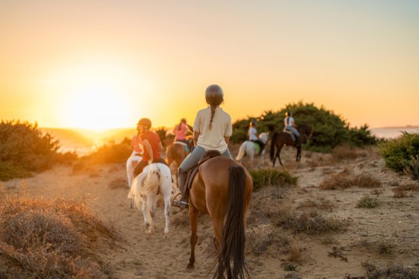 passeggiate-a-cavallo-spiaggia-costa-rica.