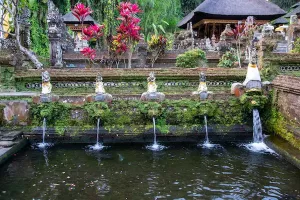 tempio-del-monte-kawi-sebatu-indonesia