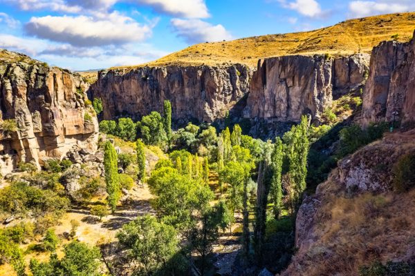 La-valle-di-Ihlara-in-Cappadocia